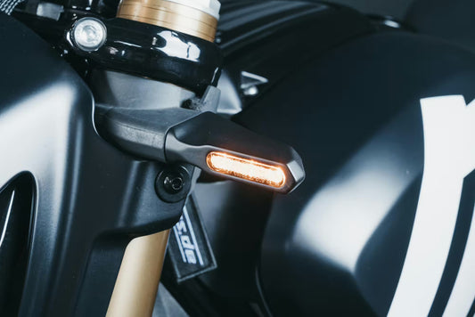 Motoism 2-in-1 LED Rem- en Knipperlicht