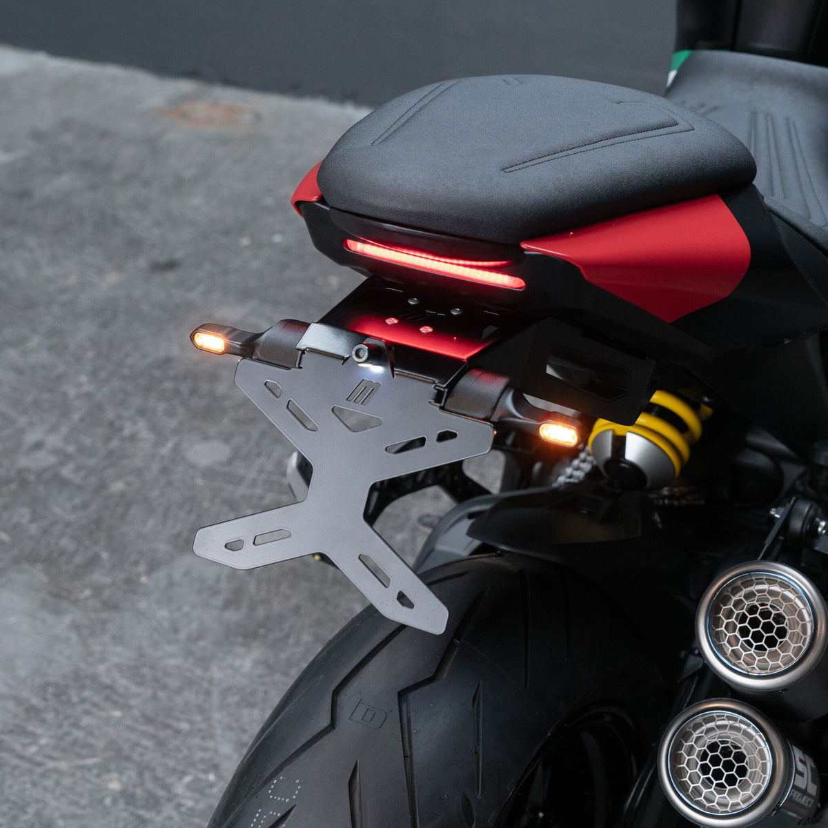 Motoism Kentekenplaathouder – Ducati Monster 937 – foto 4