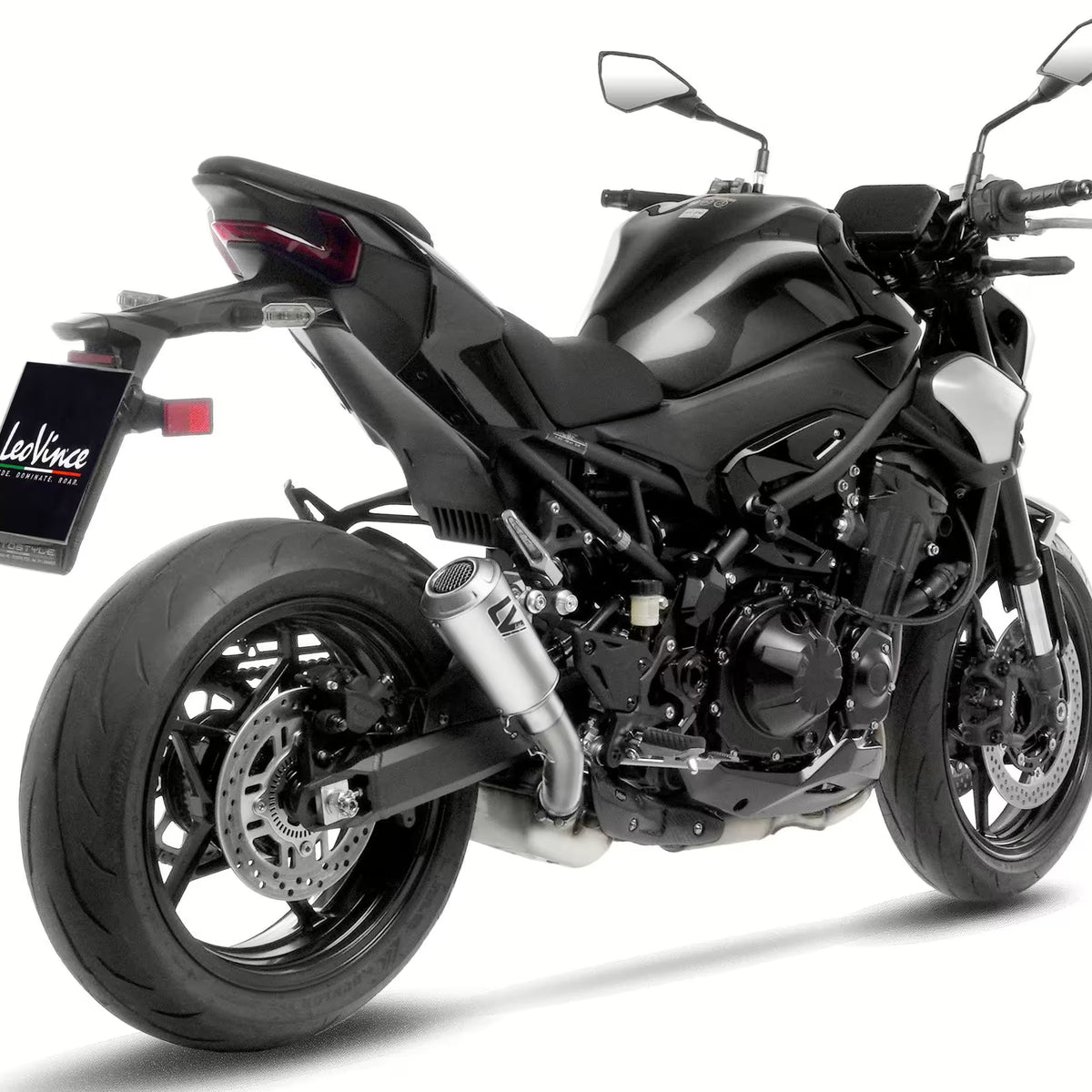 Kawasaki Z900 – LeoVince SBK LV-10 Slip-On Exhaust