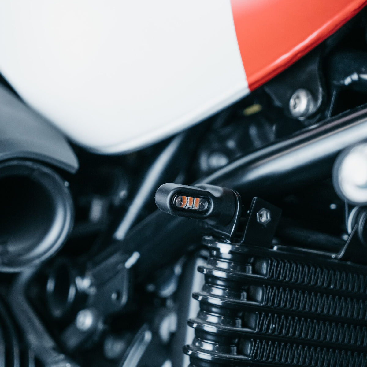 Motoism Type-One Short LED Knipperlichten met Positielicht – BMW – foto 5