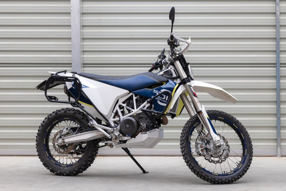 Yakk EXP Zijkofferdrager Husqvarna 701 Enduro/Supermoto 2016-2025 Zwart