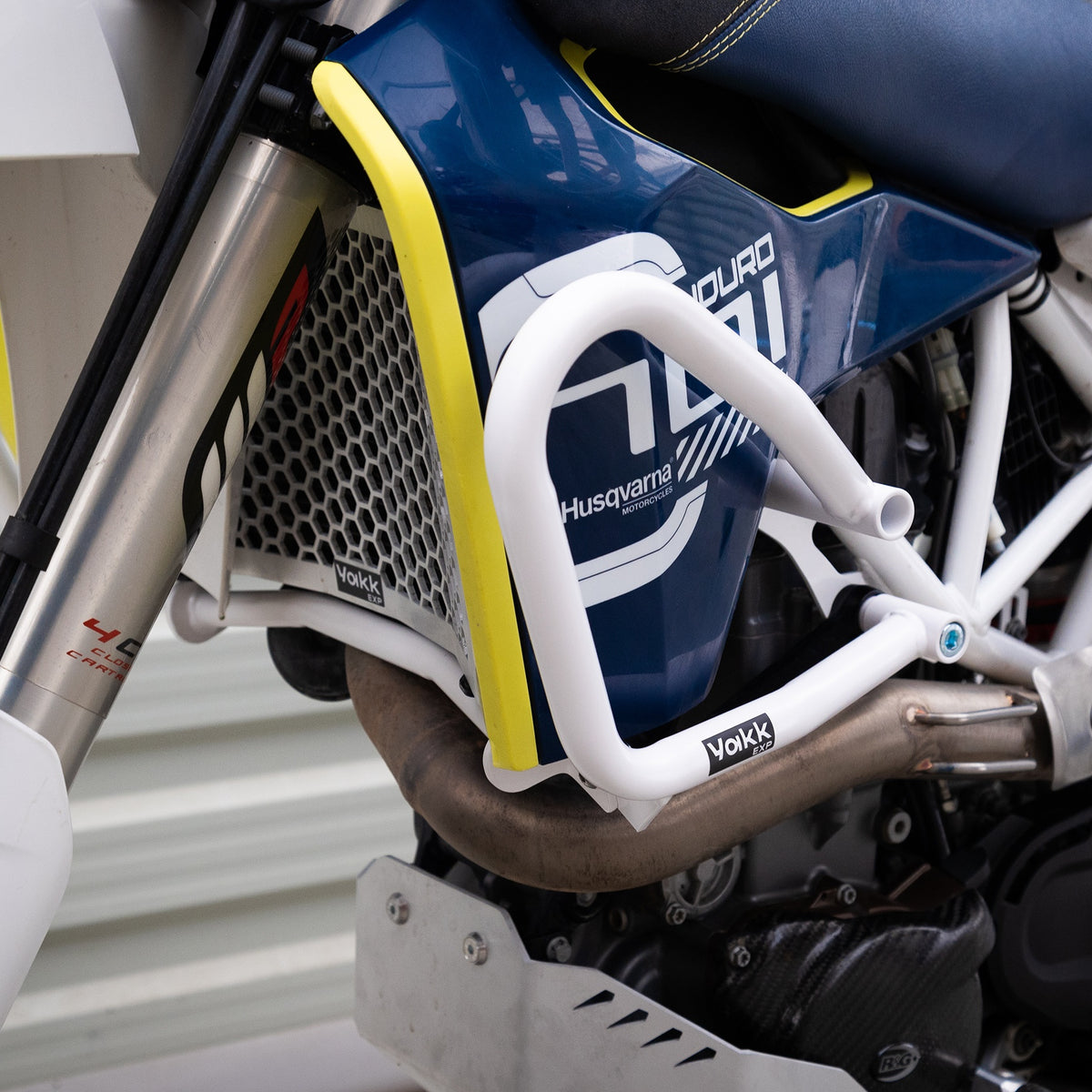 Yakk EXP Valbeugel Husqvarna 701 / KTM 690 / GasGas 700 Wit