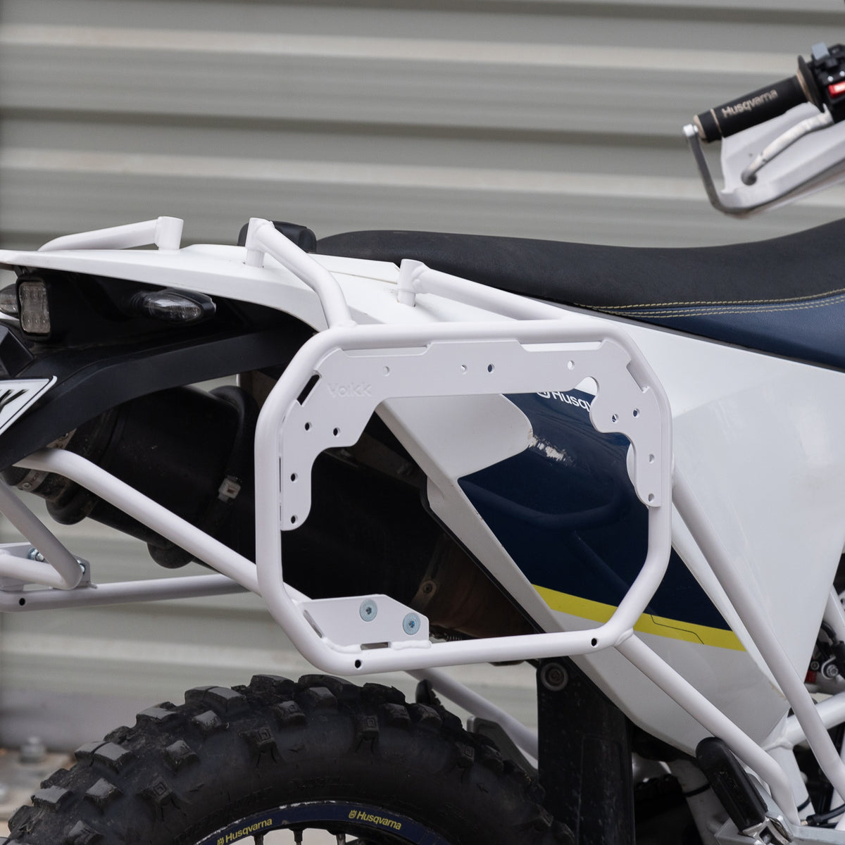Yakk EXP Zijkofferdrager Husqvarna 701 Enduro/Supermoto 2016-2025 Wit