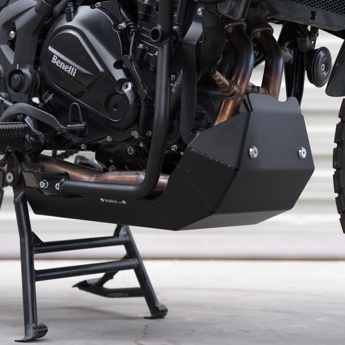 Yakk EXP Carterplaat Benelli TRK 702/702X vanaf 2022 Zwart
