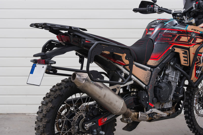 Yakk EXP Zijkofferdrager Kove 800X Rally vanaf 2024 Zwart