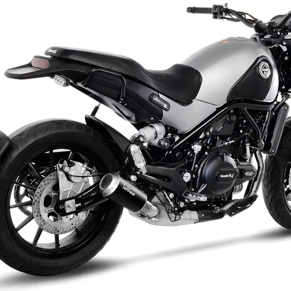 Benelli Leoncino / Trail LeoVince SBK LV-10 Black Edition Slip-On