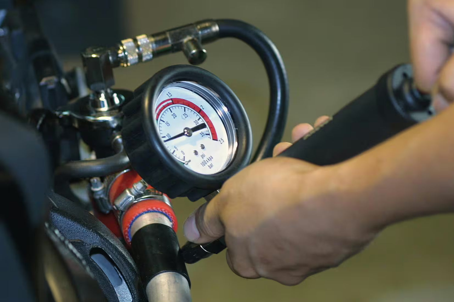 BIKESERVICE koelsysteem tester 6-delig – Vehicle Repair & Specialty Tools kopen bij WheelsWork | Motoronderdelen, Gereedschap & Accessoires