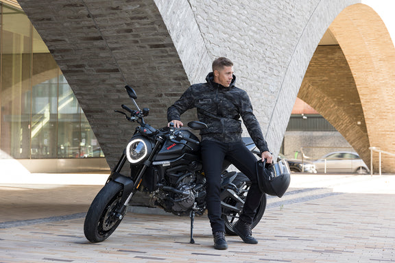 Lindstrands Frisen Black/reflecting pattern Motorjas
