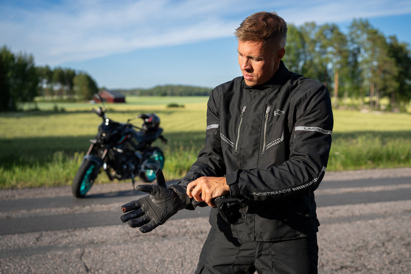 Lindstrands Lomsen Motorjas Zwart