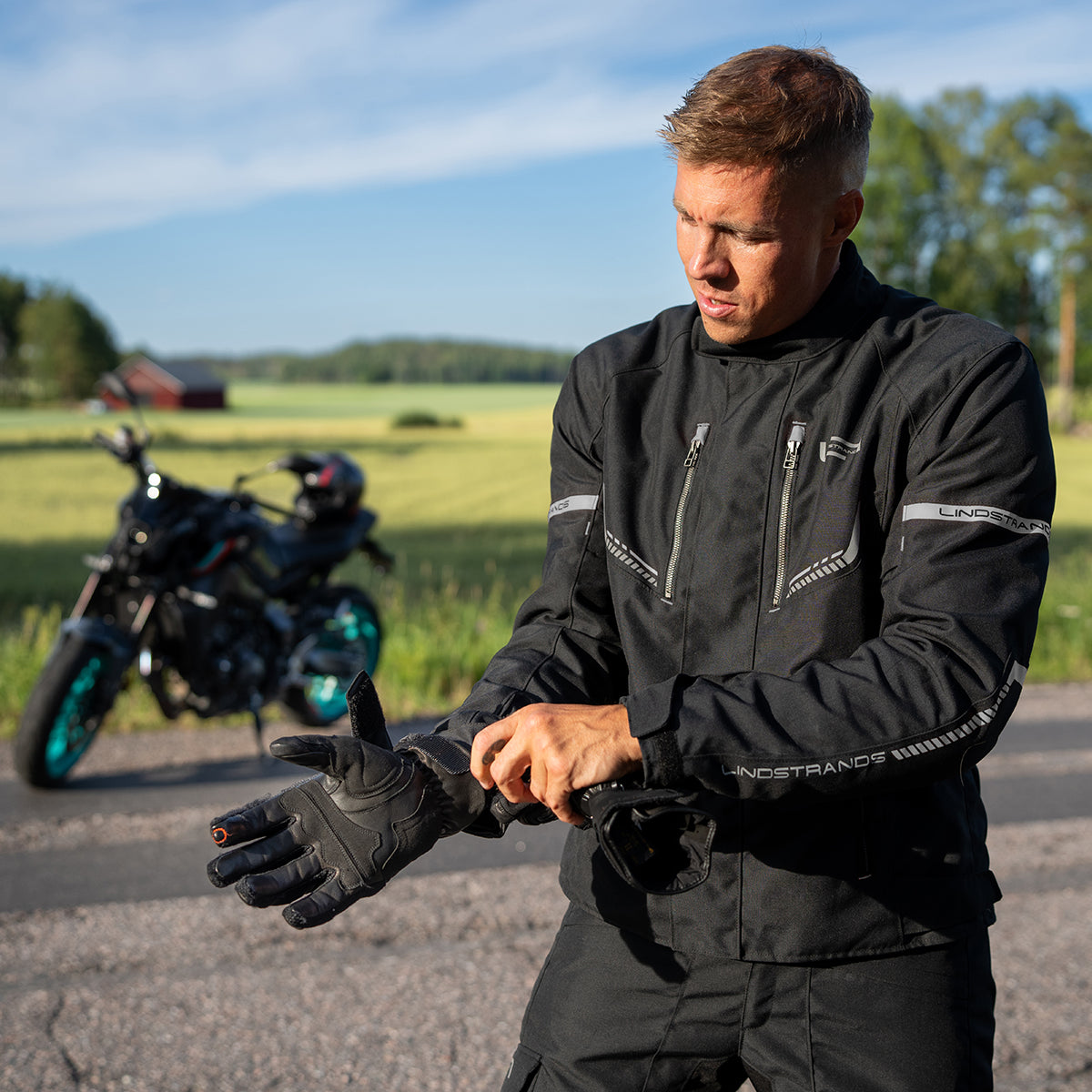 Lindstrands Lomsen Motorjas Zwart - Big Size
