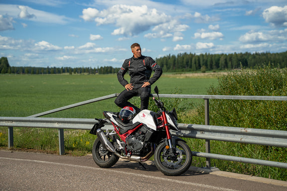 Lindstrands Backafall Motorjas Zwart/Grijs