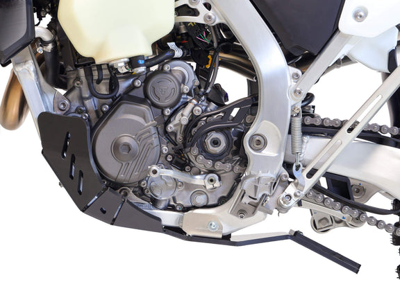 AXP Xtrem Carterplaat Triumph TF450-RC/TF450-E vanaf 2025 Zwart