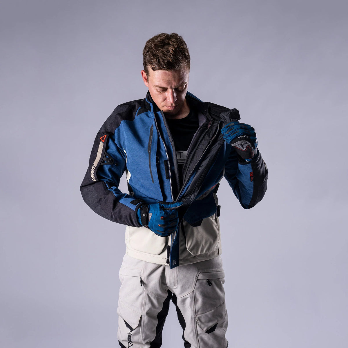Leatt ADV DriTour 5.5 Motorradjacke, wasserdicht (20.000 mm Wassersäule), AA-zertifizierte Level-2-Protektoren, Mitternachtsblau