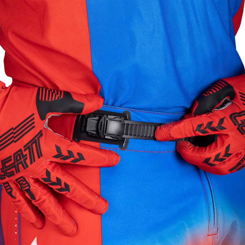 Leatt Moto 5.5 IKS Motorradhose, Motocross-Rennhose, leicht, Stretch, Königsblau/Rot