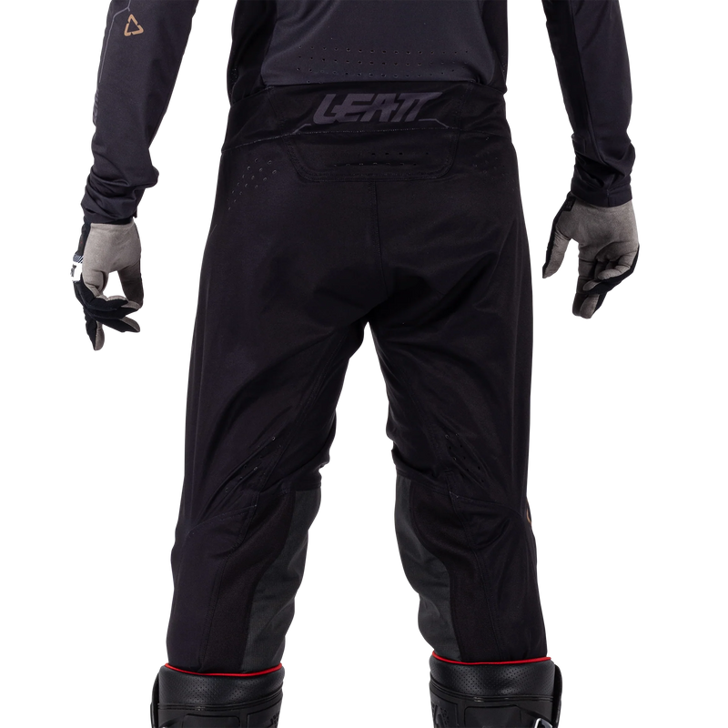 Leatt Moto 5.5 IKS Motorradhose, Motocross-Rennhose, leicht, Stretch, Schwarz