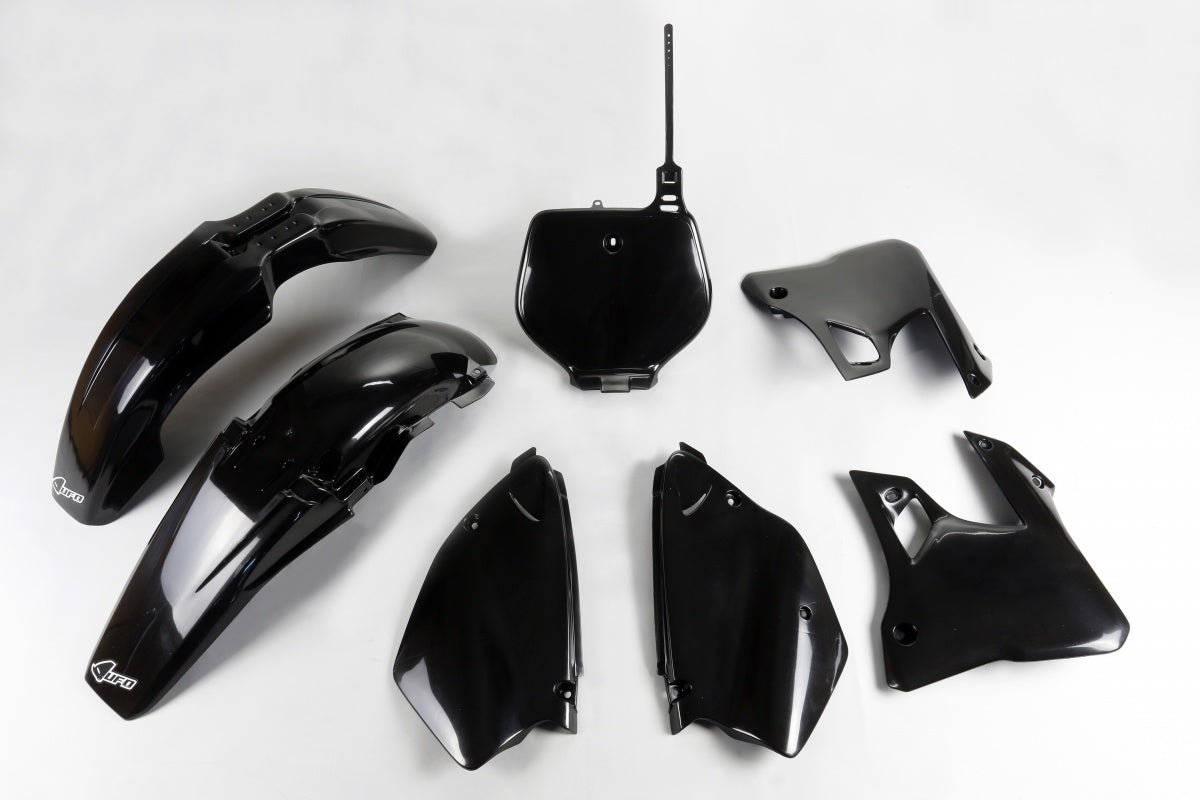 UFO Plasticset Zwart YAMAHA YZ125/YZ250 1996-1999